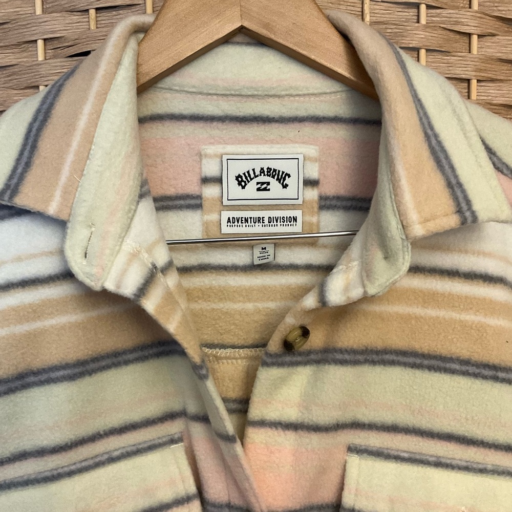 NWOT Billabong Stripped Fleece Flannel - Picture 10 of 14